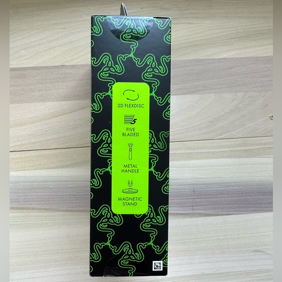 NEW Gillette x Razer Mens Razor Limited Edition Collab - Picture 6 of 9